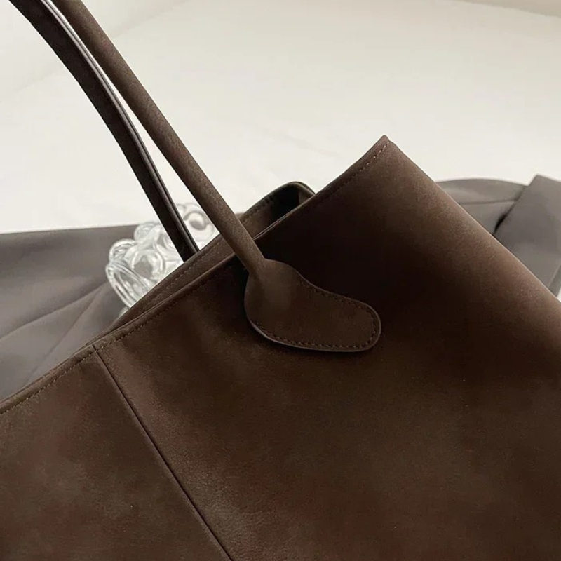 Bolsa em Couro Camurça Feminina Magda