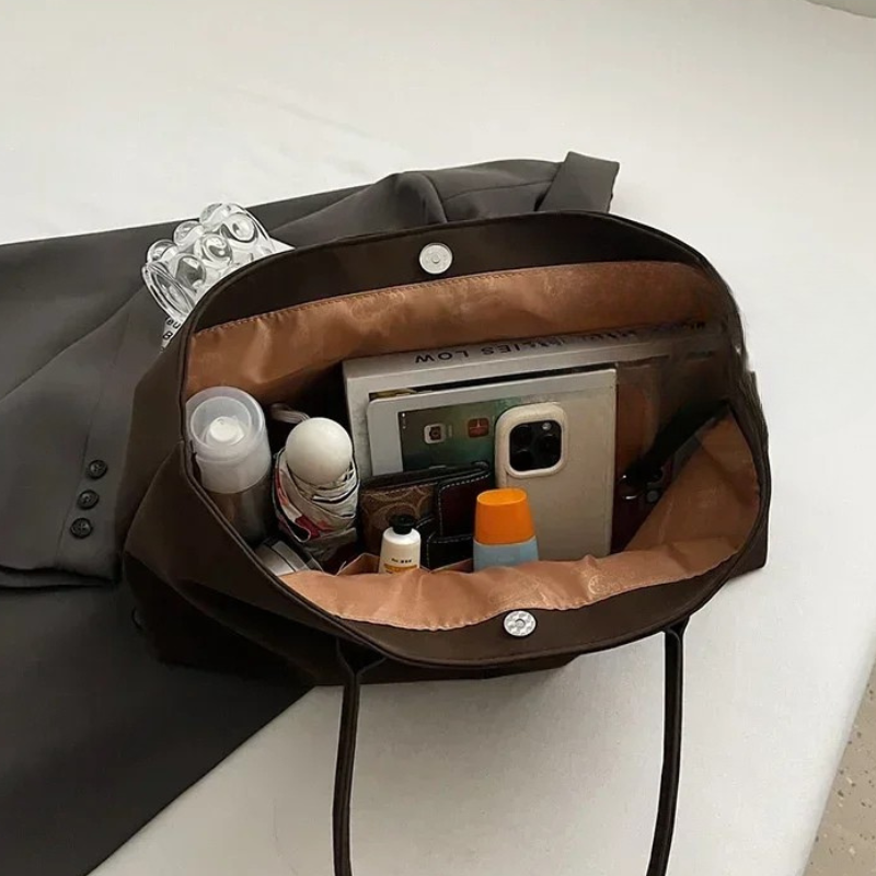 Bolsa em Couro Camurça Feminina Magda