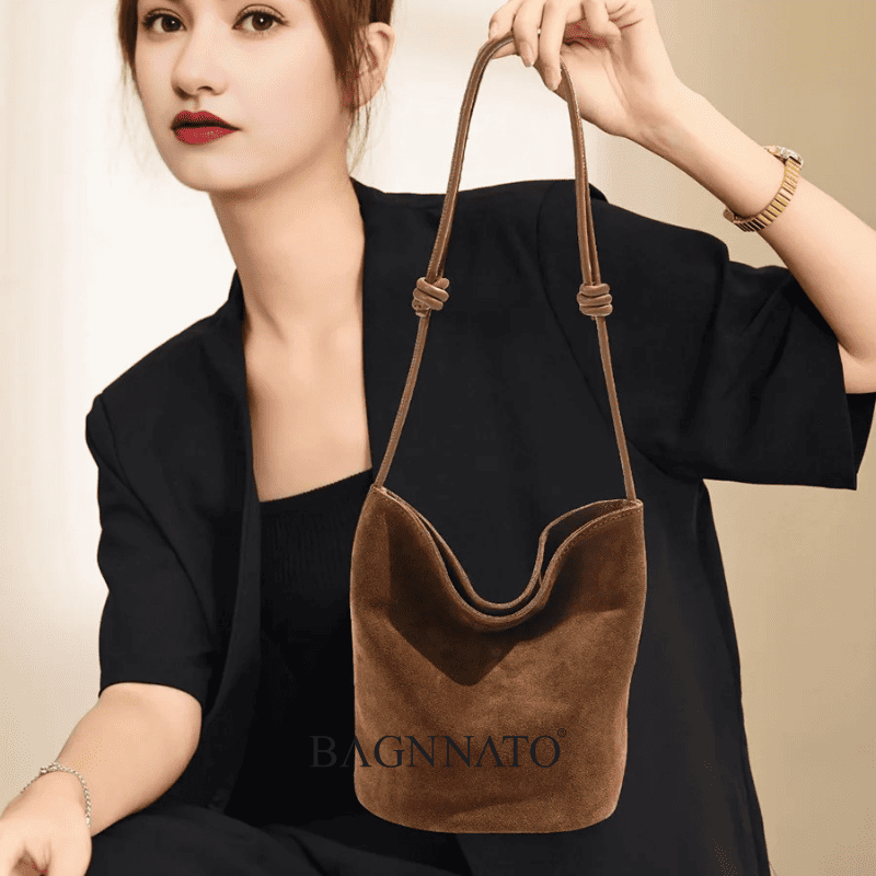 Bolsa em Couro Camurça Genuíno Feminina Lunna