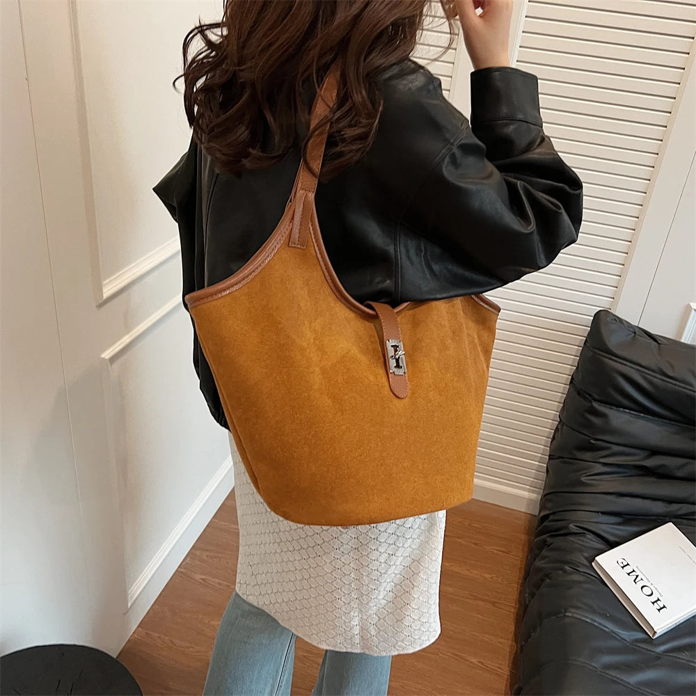 bolsa femimina bolsa grife luxo bolsa feminina elegante bolsas em promoção MOODS Mini Bucket Bolsas De Ombro Para As Mulheres Faux Suede Commuter Tote Bag Grande Capacidade Underarm Hobo Bag 2024 Inverno Novas Bolsas