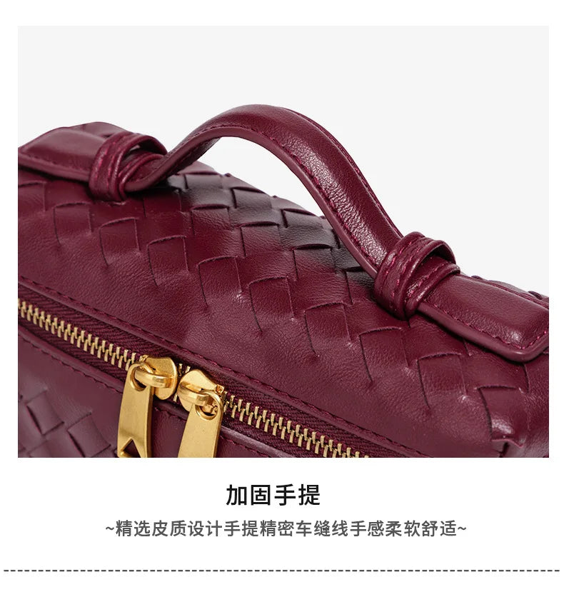 Bolsa feminina elegante e clássica inspirada na moda de Paris com pingente e logotipo vintage minimalista