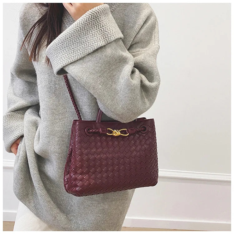 2025 Novo! Bolsa feminina elegante com fivela de corda de metal tecida à mão - multifuncional, ideal para viagens e deslocamento