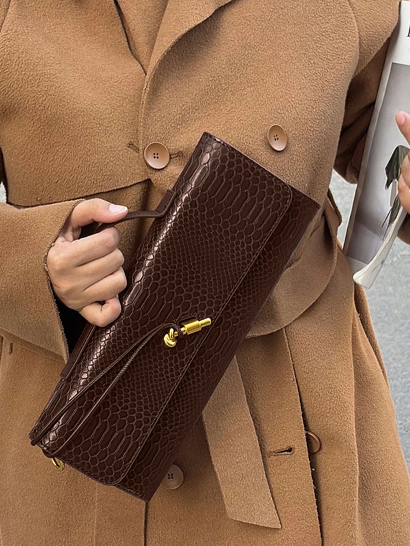 Saco borgonha cereja vermelho envelope vinho vermelho envelope de luxo nova bolsa moda europeia e americana crocodilo flip mão órgão b