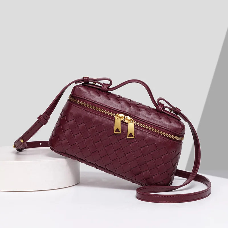 Bolsa feminina elegante e clássica inspirada na moda de Paris com pingente e logotipo vintage minimalista