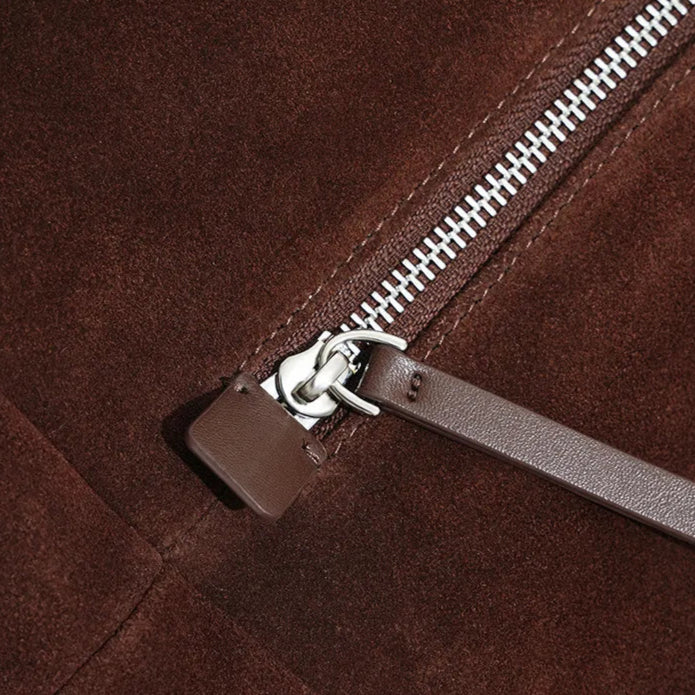 Bolsa de travesseiro de axila de camurça com design de nicho de outono e inverno, versátil para deslocamento, ombro único de grande capacidade de couro fosco