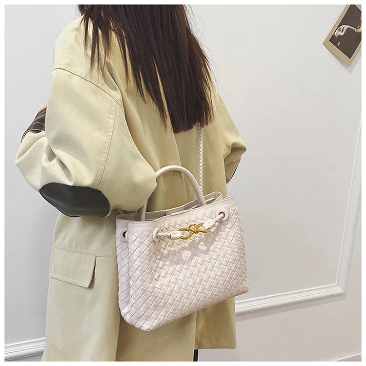 2025 Novo! Bolsa feminina elegante com fivela de corda de metal tecida à mão - multifuncional, ideal para viagens e deslocamento