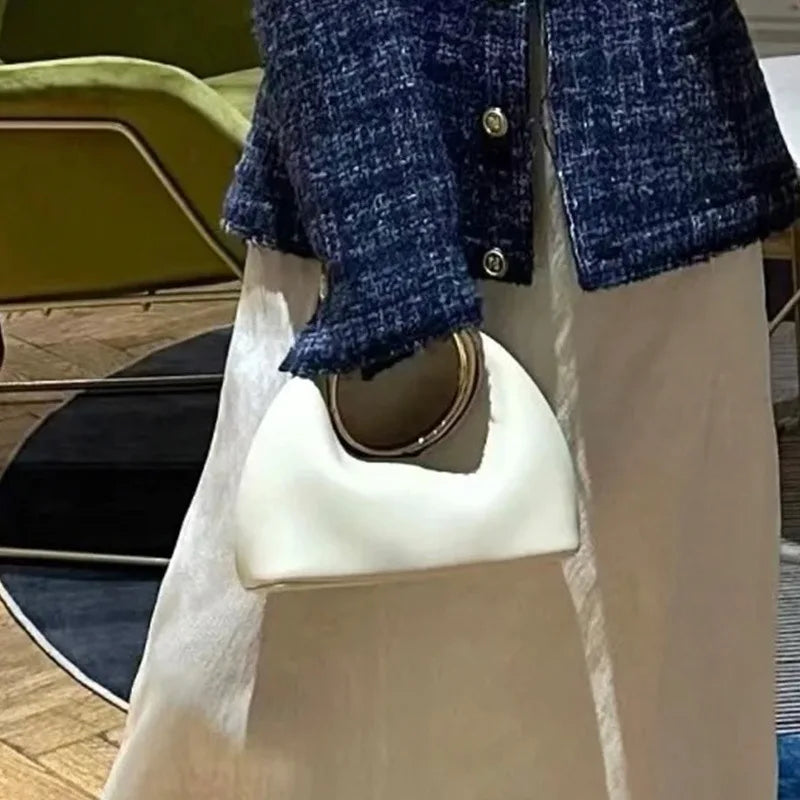 Metálico alça redonda bolsa de luxo designer sacos noite para as mulheres macio couro do plutônio bolsa ombro 2025 meia lua nuvem embreagem