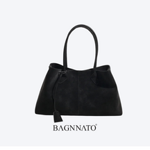 Bolsa em Couro Camurça Feminina Magda