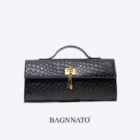 Bolsa Baguette em Couro Feminina Viana