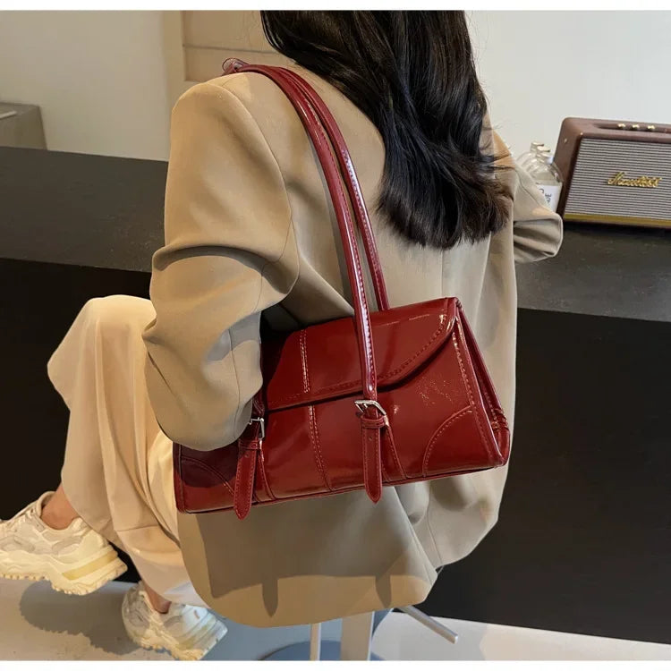Retro cera de óleo couro bolsa ombro para as mulheres 2025 inverno y2k tendência cor sólida borgonha axilas bolsa feminina bolsas tote