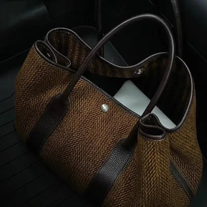 Novo nicho pequeno alto nível de aparência moda feminina temperamento lã ombro único carregando grande saco tudo-em-um mochila