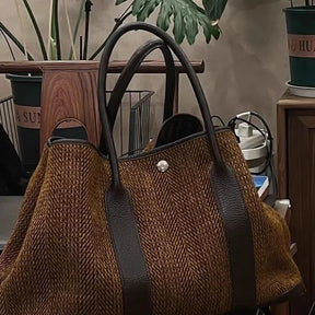 Novo nicho pequeno alto nível de aparência moda feminina temperamento lã ombro único carregando grande saco tudo-em-um mochila