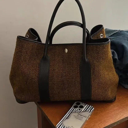 Novo nicho pequeno alto nível de aparência moda feminina temperamento lã ombro único carregando grande saco tudo-em-um mochila